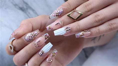 Discover the Magic of Nail Extensions in Lincoln Ri